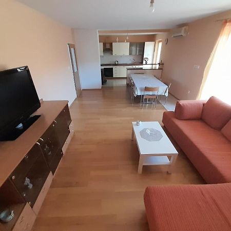 Holiday Home Anita Unesic Luaran gambar