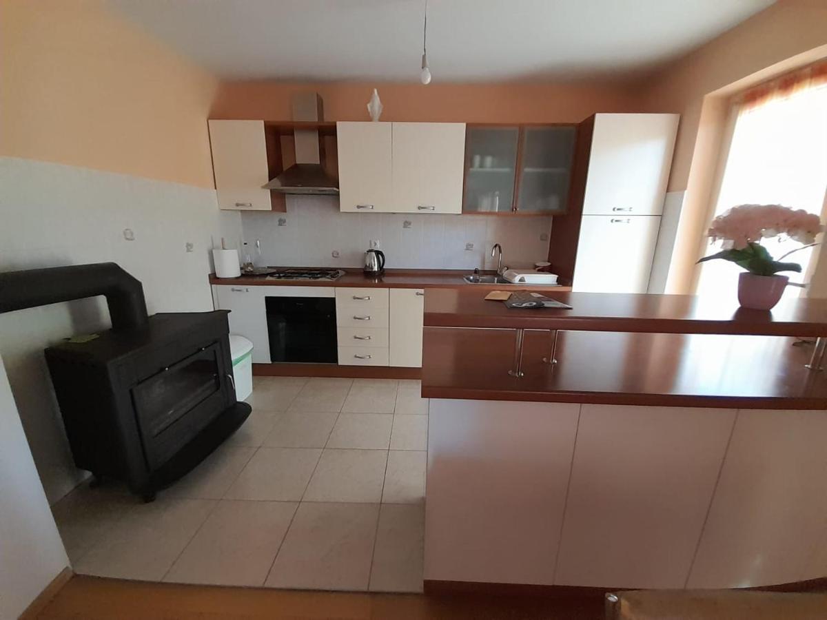 Holiday Home Anita Unesic Luaran gambar