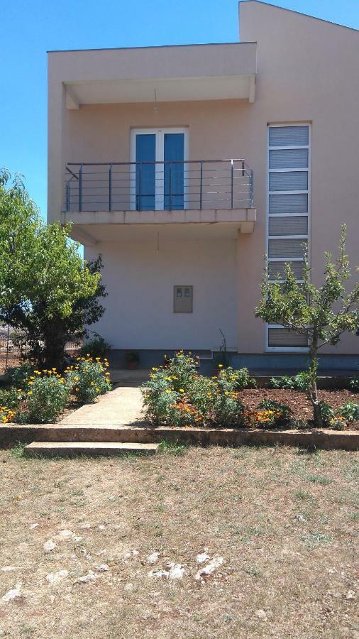 Holiday Home Anita Unesic Luaran gambar