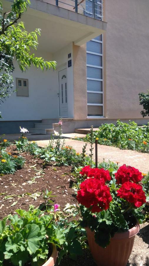 Holiday Home Anita Unesic Luaran gambar